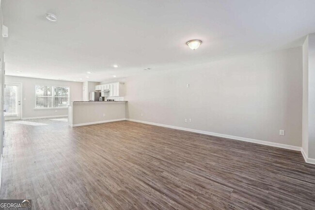 Foto del edificio - 4420 Pinscher St