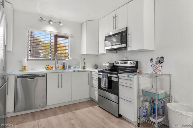 Building Photo - 1 br, 1 bath Condo - 2730 W 86th Ave Apt 39