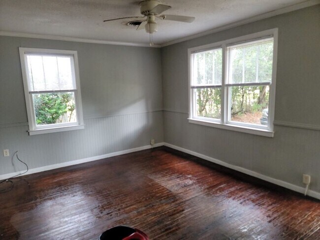 Building Photo - Gulfport 2 Bedroom