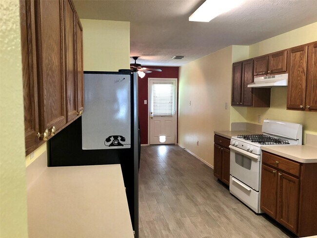 Foto del edificio - 5206 Sage Cir