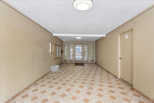 Foto del edificio - 1311 Webster St