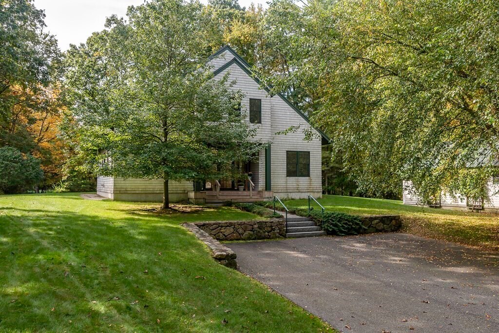 Foto principal - 32 Nason Hill Rd