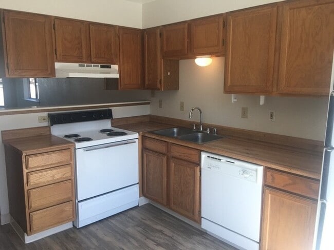 Foto del edificio - Reno Townhouse - Laundry Room in Unit/Gara...