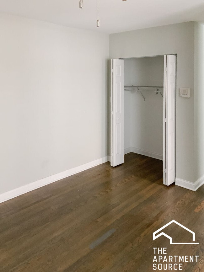 Foto del edificio - 514 W Cornelia Ave