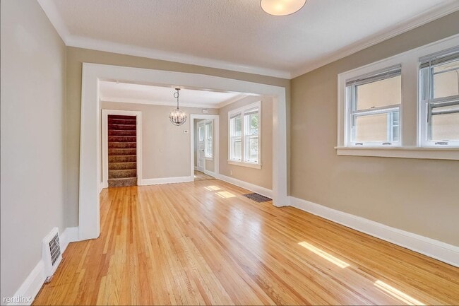 Building Photo - 4 br, 1 bath House - 3228 North Thomas Avenue