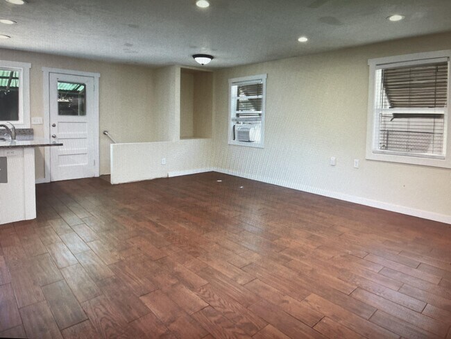 Building Photo - 1515 E 3010 S