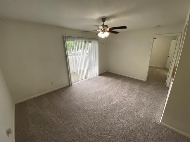 Foto del edificio - 12902 Brant Rock Dr