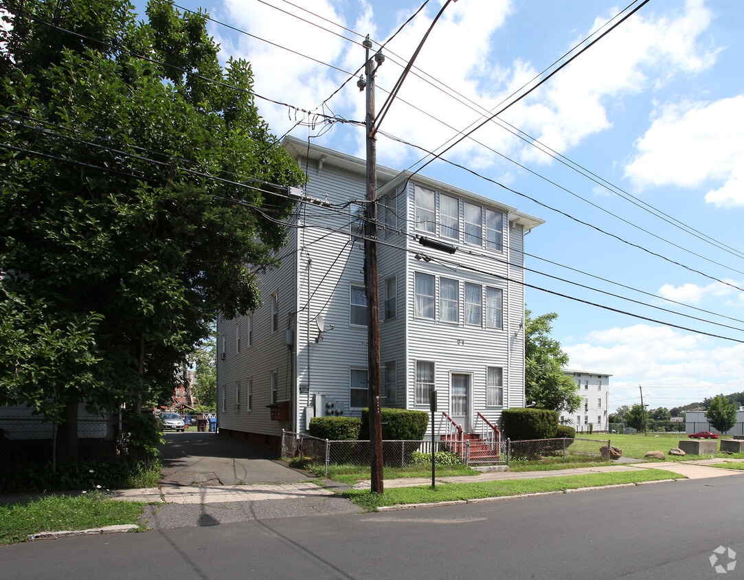 Building Photo - 21 Silver St