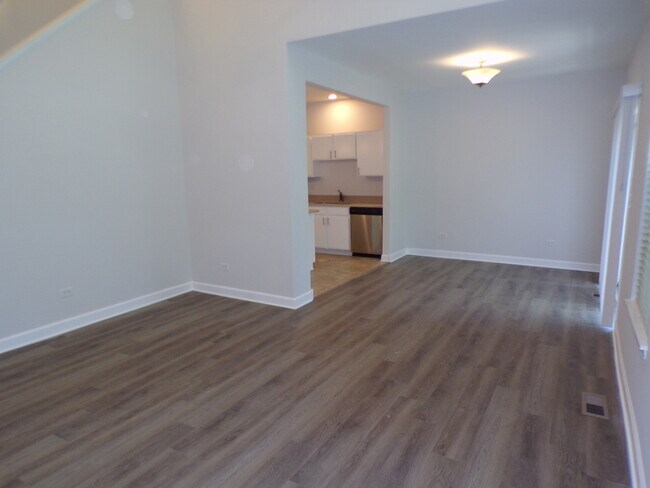 Building Photo - 457 Littleton Trail