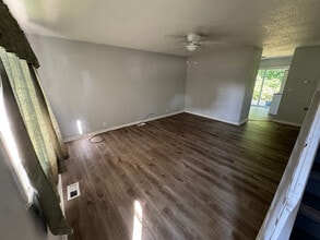 Building Photo - 3309 West Greenwood Place