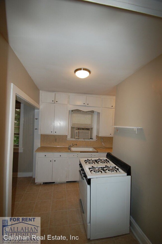 Foto del edificio - 2 br, 1 bath House - 101 Thayer St Unit B