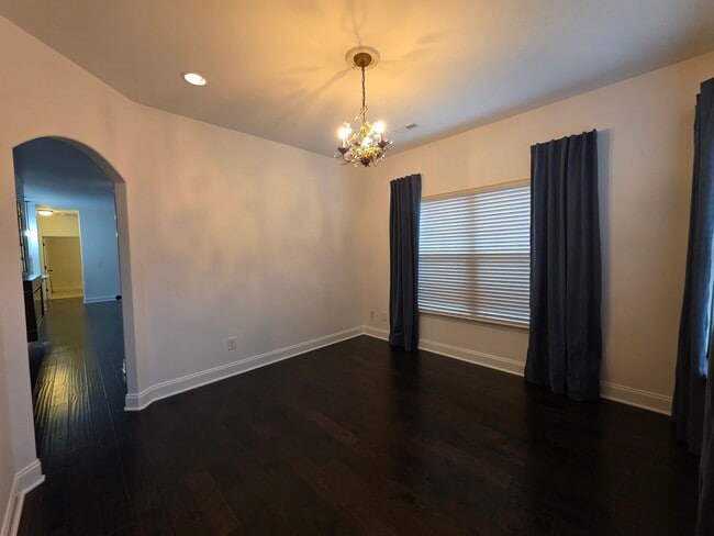 Photo - Hendersonville one level villa community amenities included Townhome