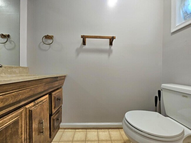 Foto del edificio - 8561 Southlawn Ct