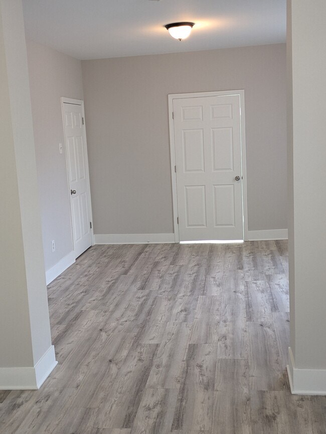 Living Room - 2756 W Monroe St