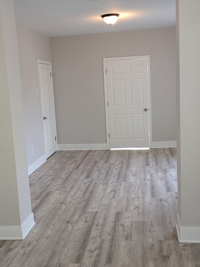 Living Room - 2756 W Monroe St