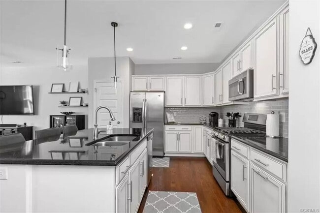 Building Photo - 8088 Bisbrooke Ct, Mechanicsville, VA 23116