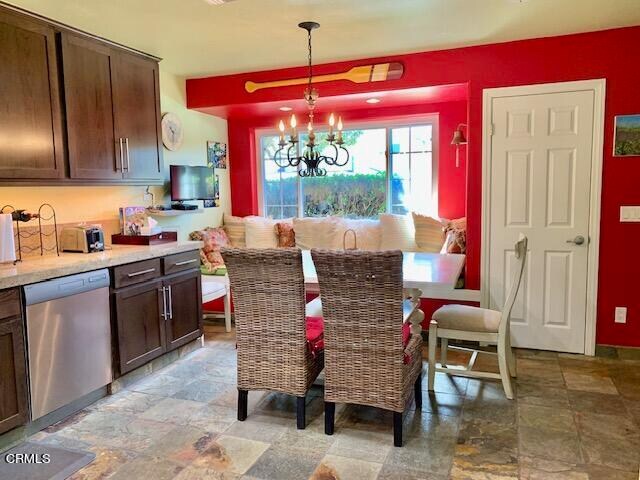 Foto del edificio - 5355 Driftwood St