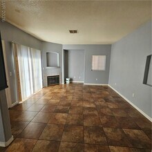 Building Photo - 4730 E Craig Rd