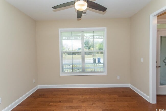 Building Photo - 1748 Suncrest Dr