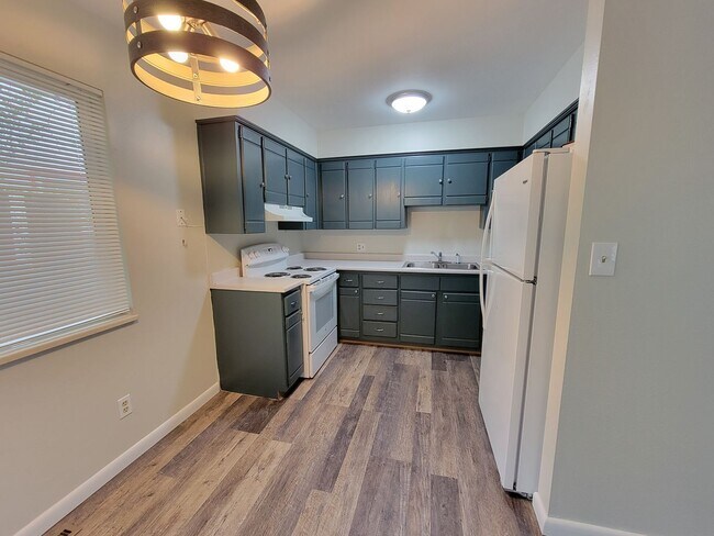 Photo - 2912 W Platte Ave House