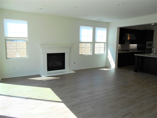 Building Photo - Spacious 4 bedroom Home in Carmel Valley!!