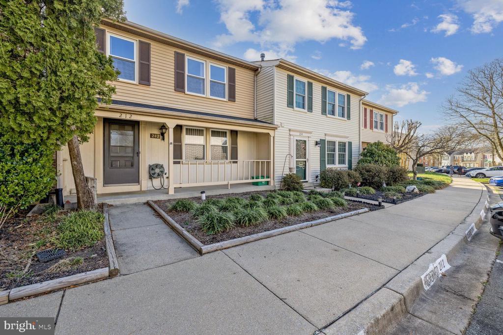 212 Whitcliff Ct, Gaithersburg, MD 20878 Townhome Rentals in