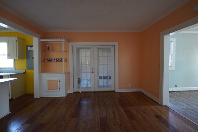 Foto del edificio - 606 W Tunstall St