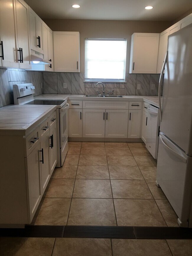 Foto del edificio - 132 Leeswood Cir