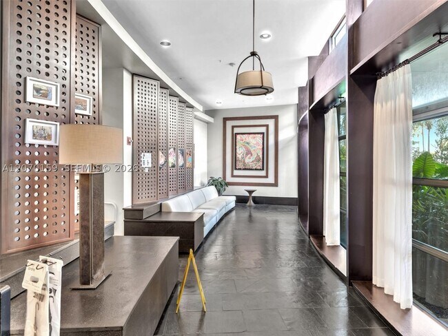 Foto del edificio - 1500 Bay Dr E