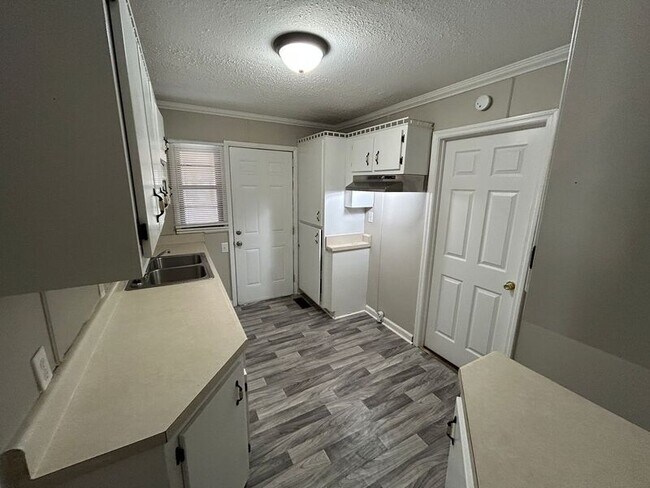 Foto del edificio - 1820 Woodland Ave SW