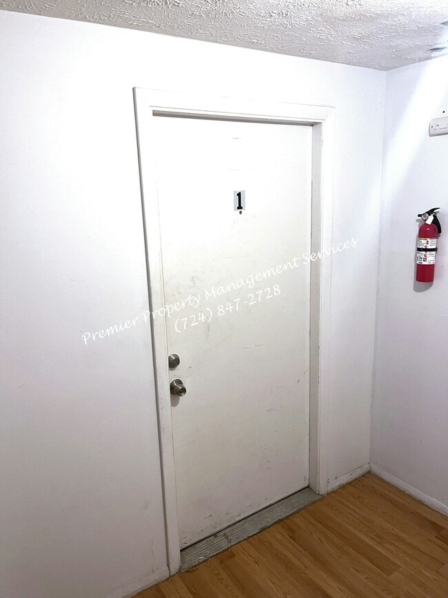 Building Photo - 453 McCleery St