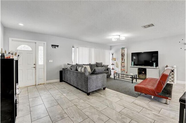 Foto del edificio - 731 Boulevard Chatelaine