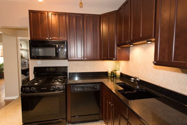 Foto del edificio - 4312 N Clarendon Ave