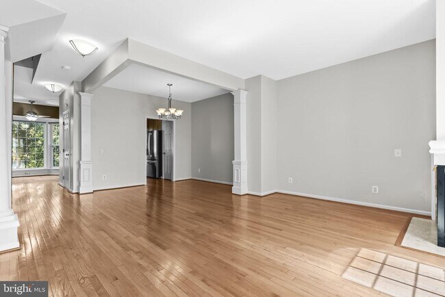 Building Photo - 6385 Levtov Landing