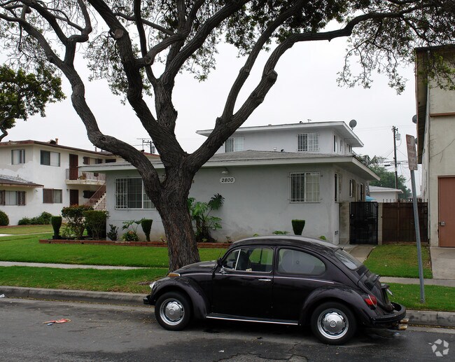 Building Photo - 2800 W El Segundo Blvd