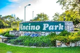 Building Photo - 2015 Encino Valley St
