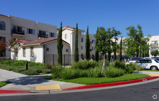 Foto del edificio - Mission Village Senior (55+ Senior Community)