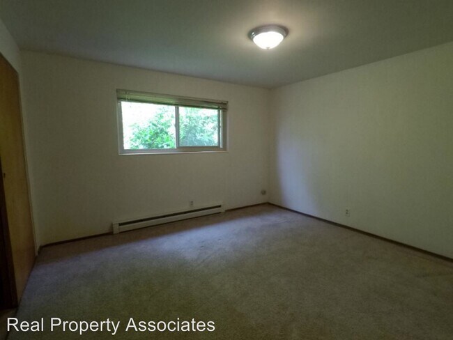 Building Photo - 4215 Linden Ave N