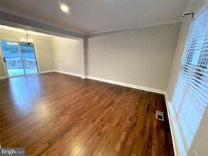 Building Photo - 17626 Longview Ln