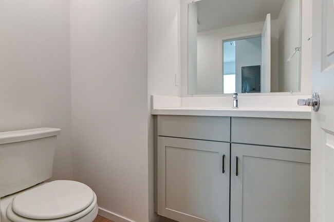 Interior Photo - Division & Highland Rowhomes