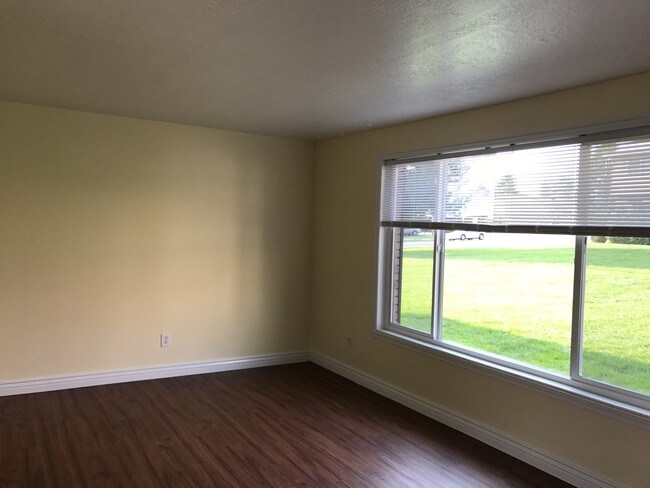Living Room - 1064 Nayon Dr