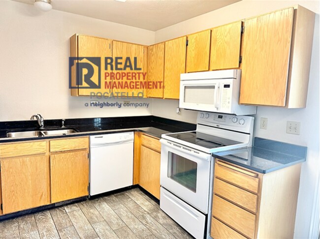 Foto del edificio - 1215 Cottage Ave