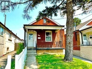 Building Photo - 535 Westmount Ave