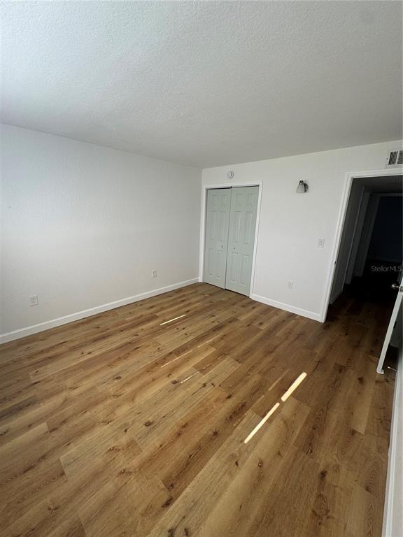 Foto del edificio - 9900 Grace Dr