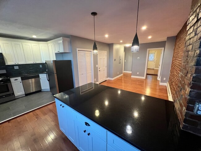 Foto del edificio - 343 Sumner St