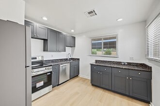 Building Photo - 3007 N 22nd St