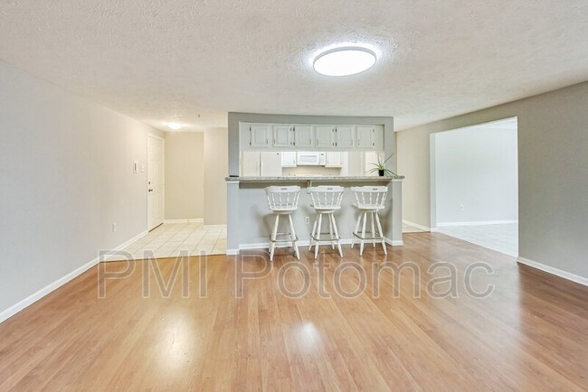 Foto del edificio - 13100 Briarcliff Terrace