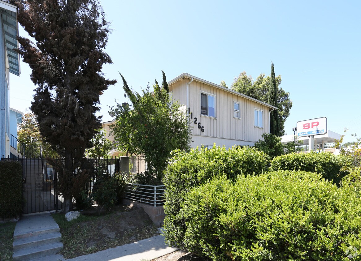 Primary Photo - 11266 Venice Blvd