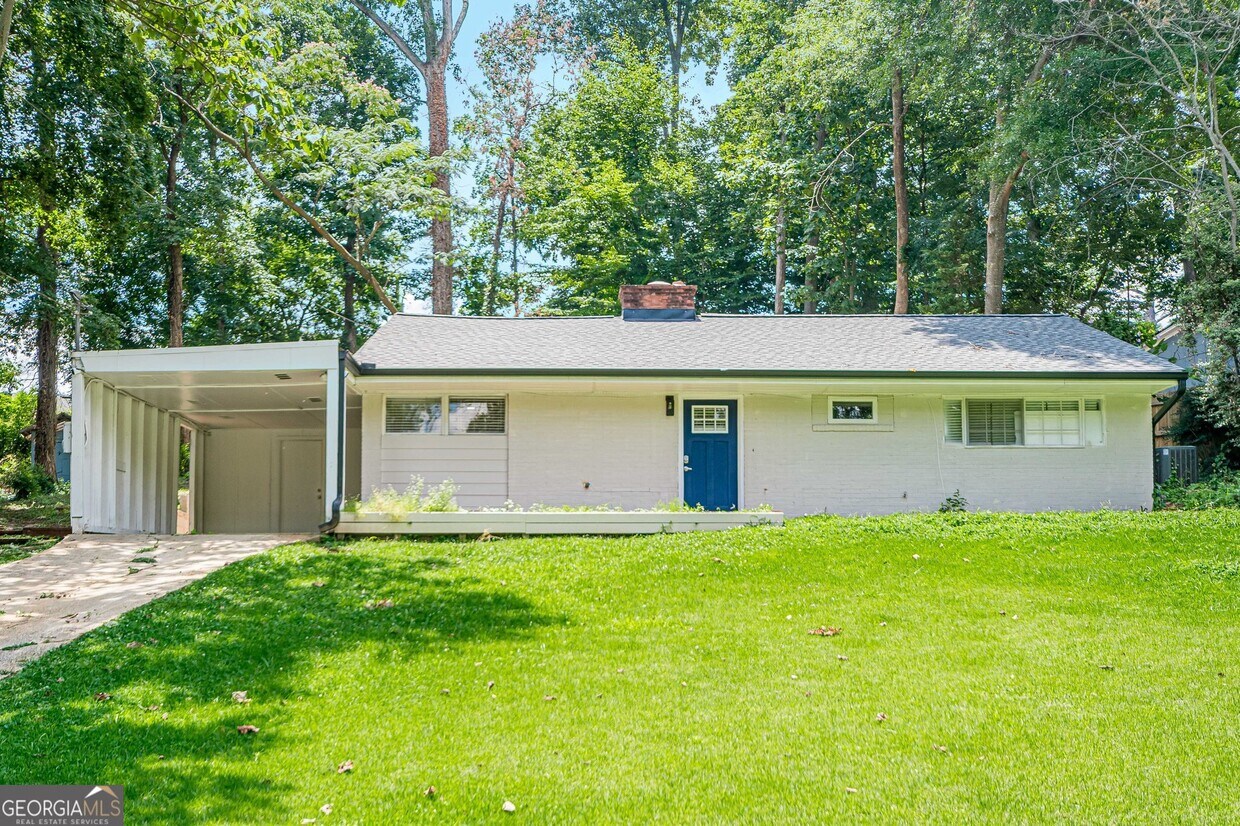 Foto principal - 2018 Bramblewood Dr NE