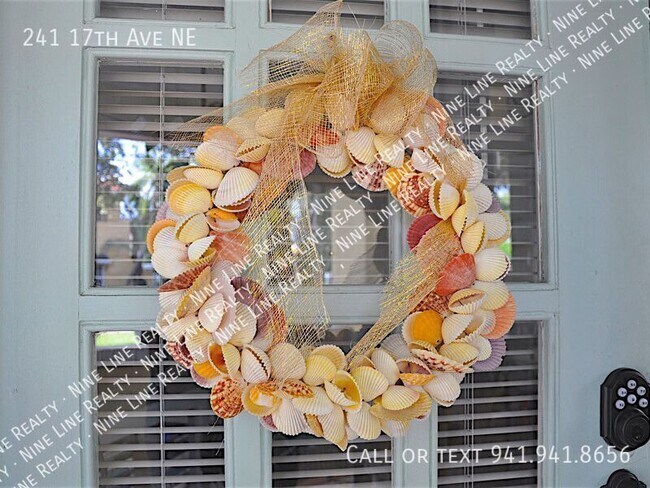 Foto del edificio - 241 17th Ave NE